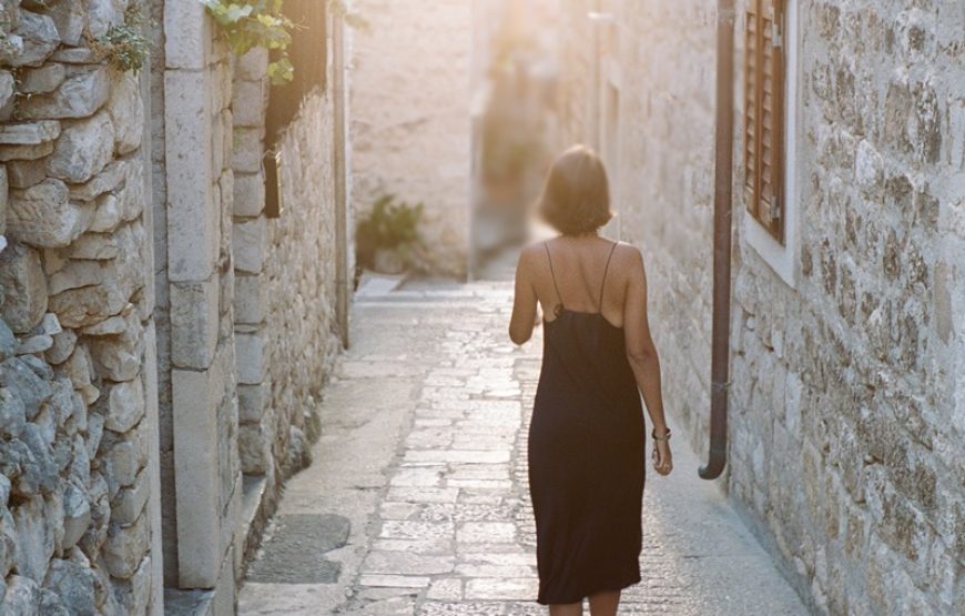 Team building u Zadru – 1 dan – Izlet brodom i večera s pićem uz glazbu