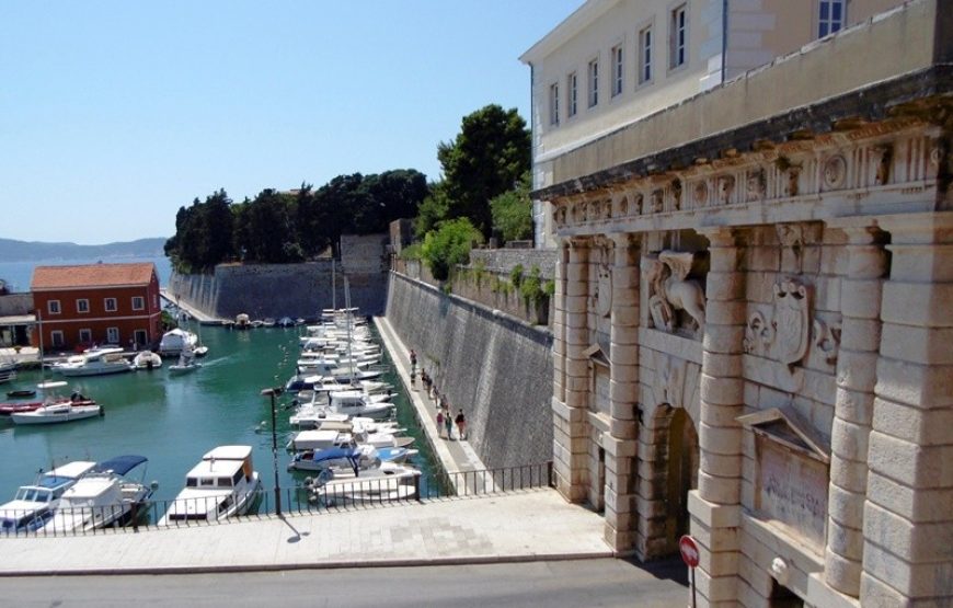 Sighseeing Zadar with a licensed guide